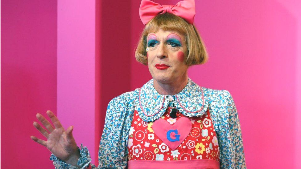 Grayson Perry makes Scottish debut at art festival BBC News