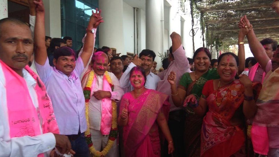 TRS party workers