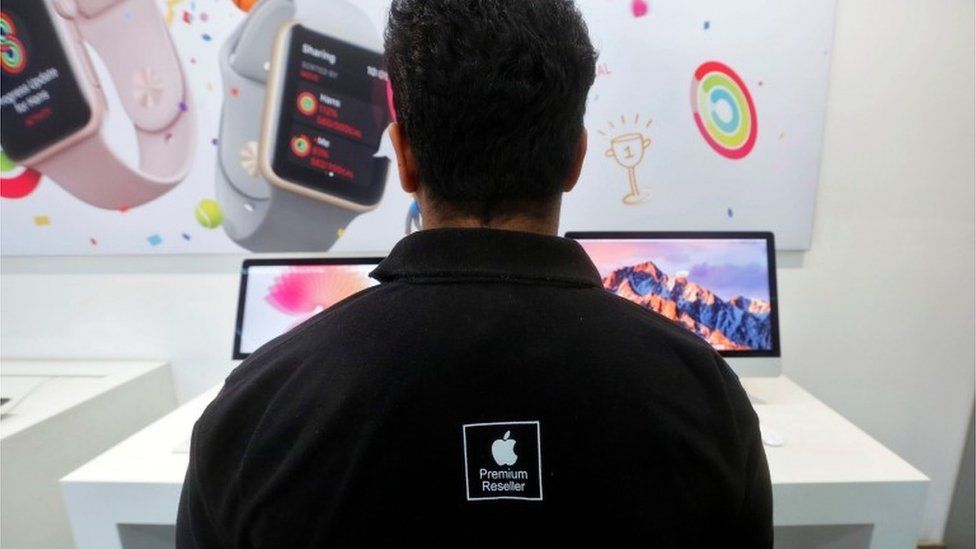 Apple salesperson in India