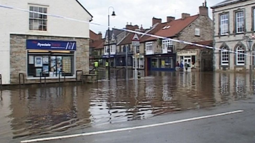 North Yorkshire Flood Defences Scheme Finished - BBC News