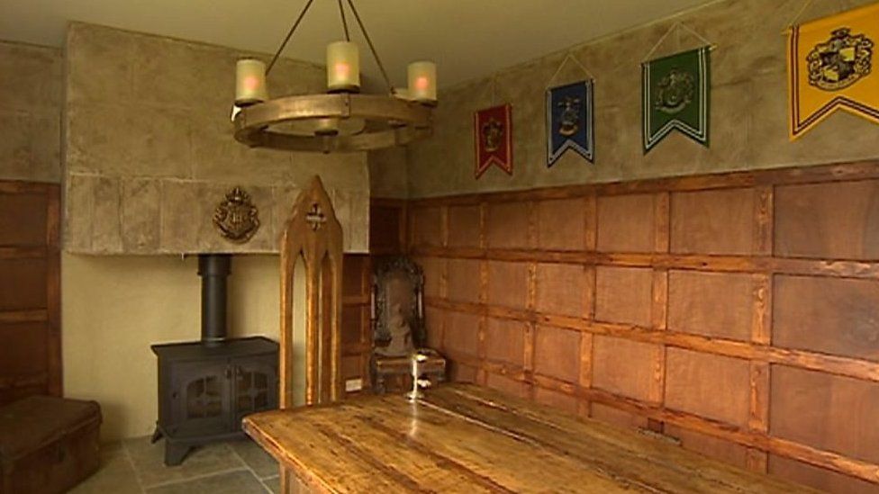 A mini-replica of Hogwarts dining hall
