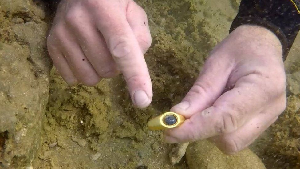 Marine archaeologist finds gold ring in Mediterranean Sea off the coast of Israel