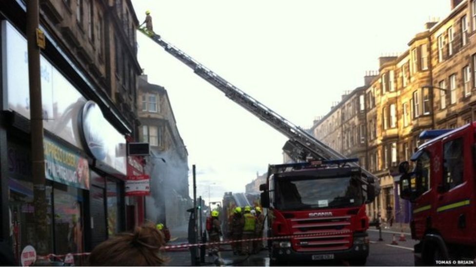 Firefighters tackle major fire in Edinburgh's South Clerk Street BBC News