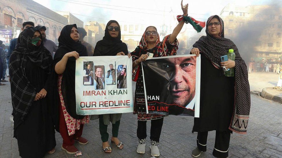 Supporters of Imran Khan hold a protest in Hyderabad on 9 May 2023 after the former Pakistani prime minister was arrested on corruption charges.