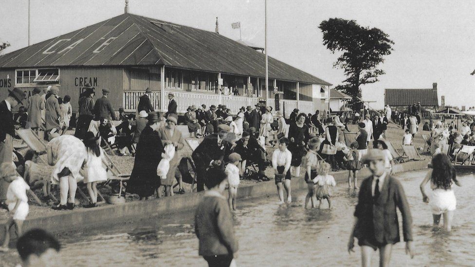 People enjoying the paddling pool at Severn Beach