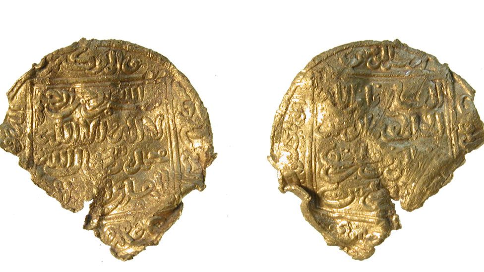 12th Century Arabic gold dinar