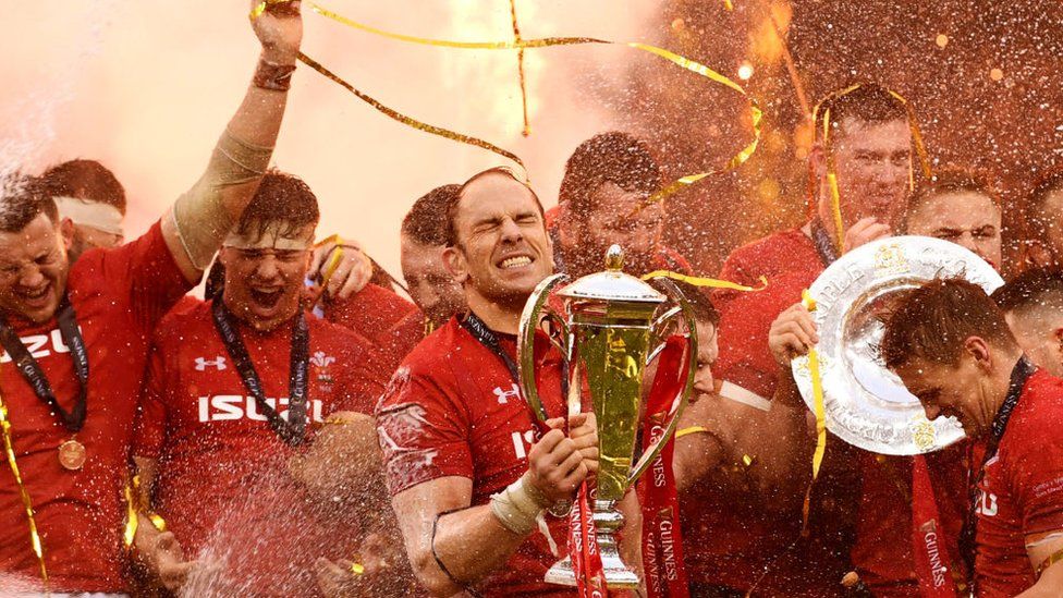 Wales team with trophy