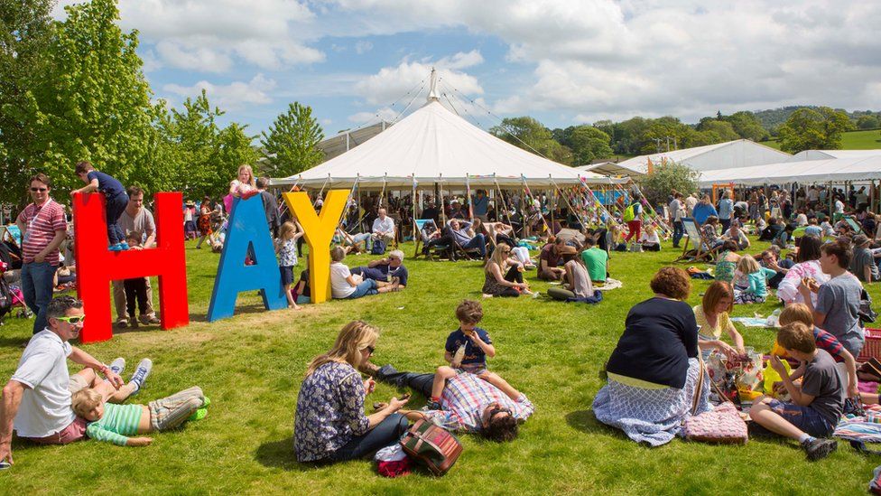 Hay Festival announces first of 2017 line-up - BBC News