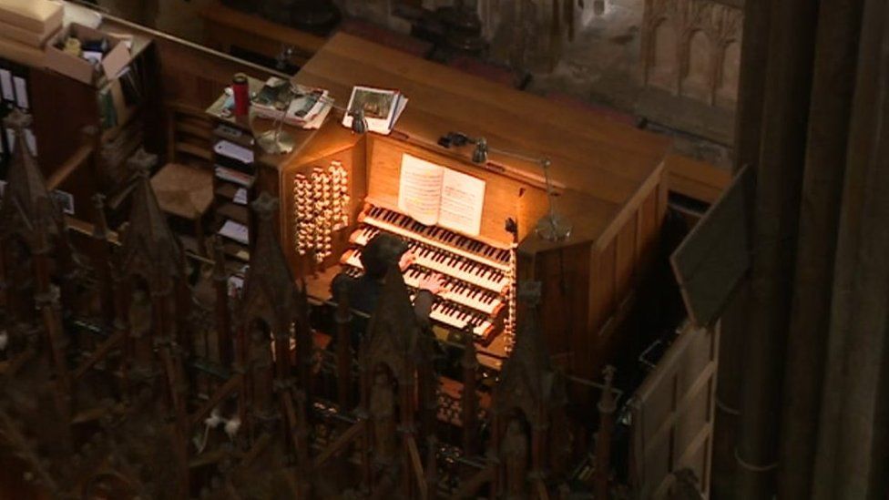 Organ at Salisbury Cathedral