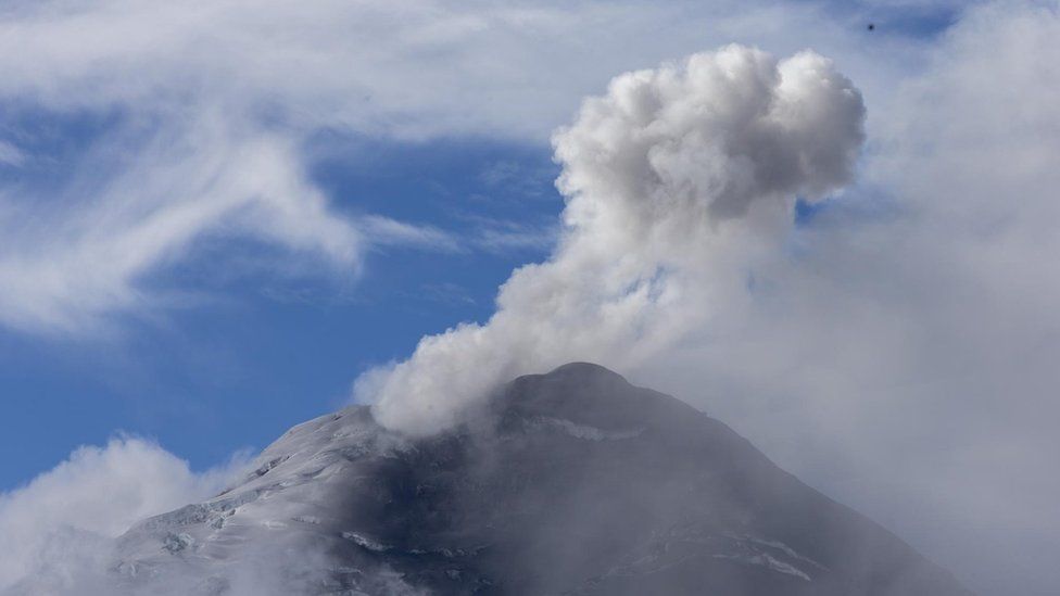Вулкан Котопахи, в кантонах Кито и Мехия, в провинции Пичинча, Эквадор, 26 ноября 2022 г.