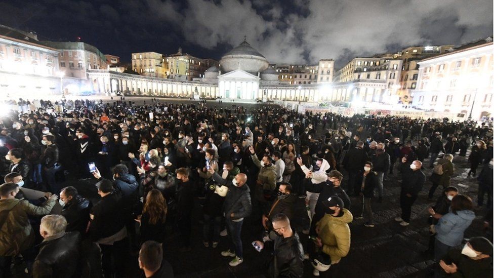 Hundreds of people gathered to protest against the measures implemented to stop the spread of the Covid-19 pandemic by the Government during the second wave of the Covid-19 Coronavirus pandemic in Naples
