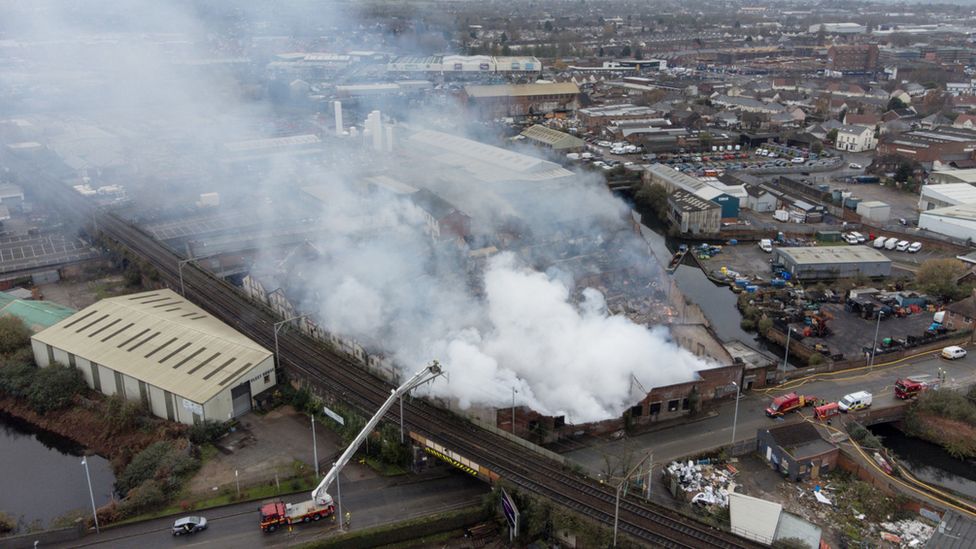 Wolverhampton fire Explosions heard as roads and rail lines shut BBC