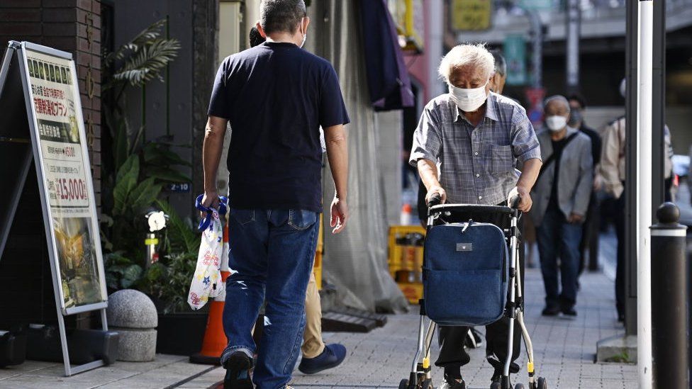 Japan population: One in 10 people now aged 80 or older - BBC News