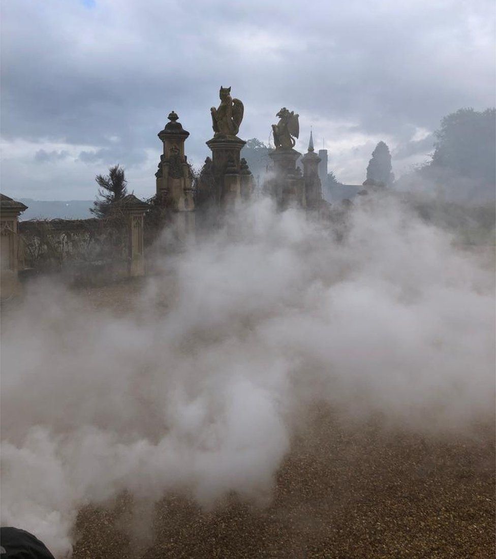 Behind the scenes look at filming of The Flash at Knebworth House