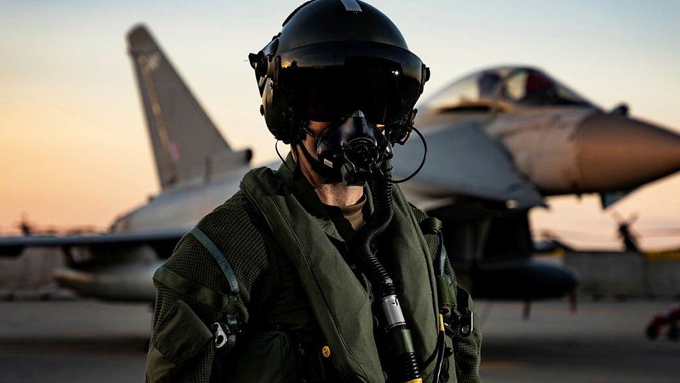 How Much Do Raf Fighter Pilots Get Paid