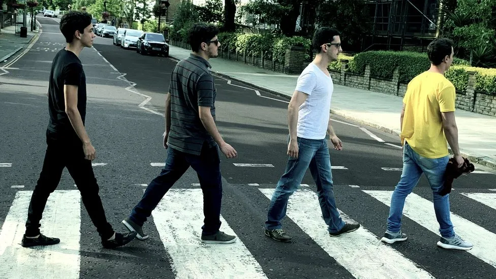 From left to right: Pedro Lopes, Murilo Moraes, Giuseppe Turchetti and Gian Seneda on the Abbey Road crossing