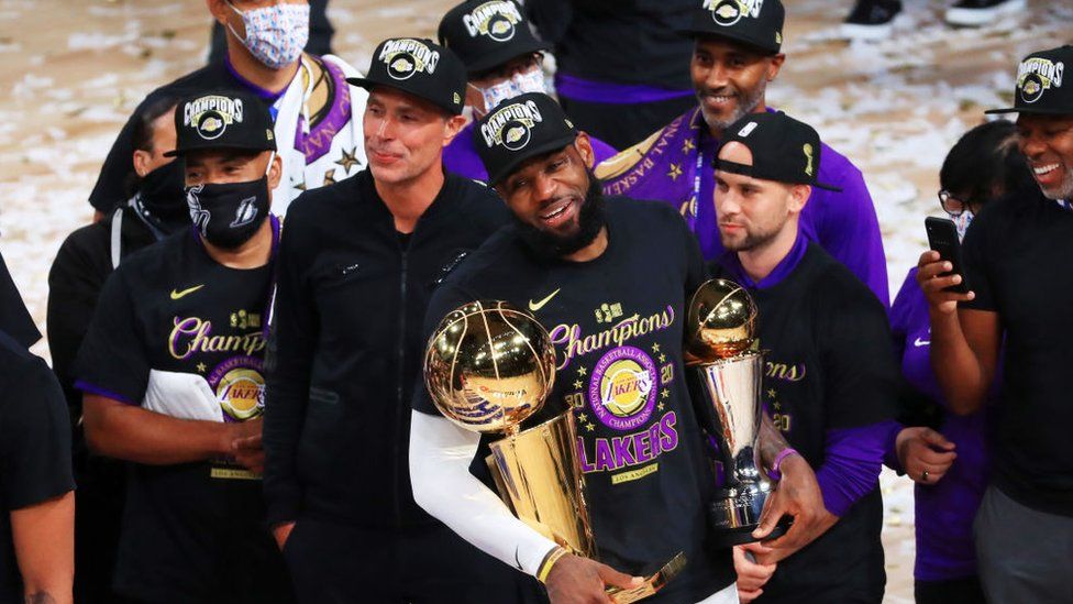 Dodgers Lakers 2020 World Champions Trophies T-Shirt ChampionS