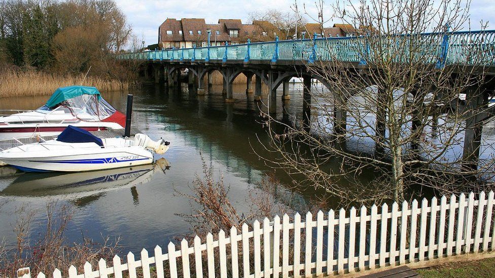 Tuckton Bridge