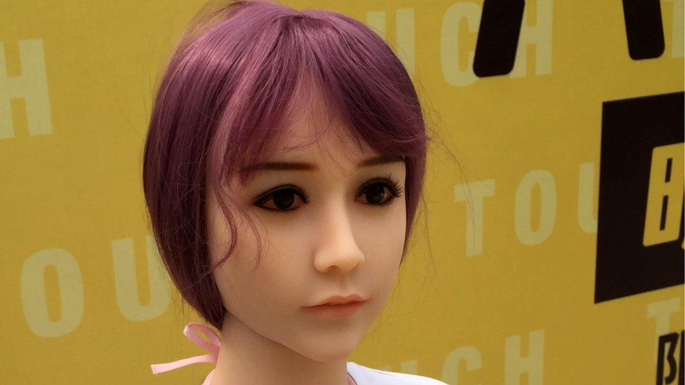 Pandra Saal Ki Bachi Ka Sex - Chinese sex doll rental service suspended amid controversy - BBC News