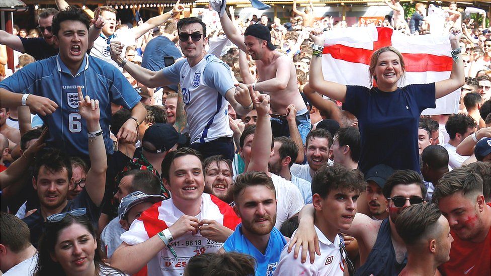 England fans in London