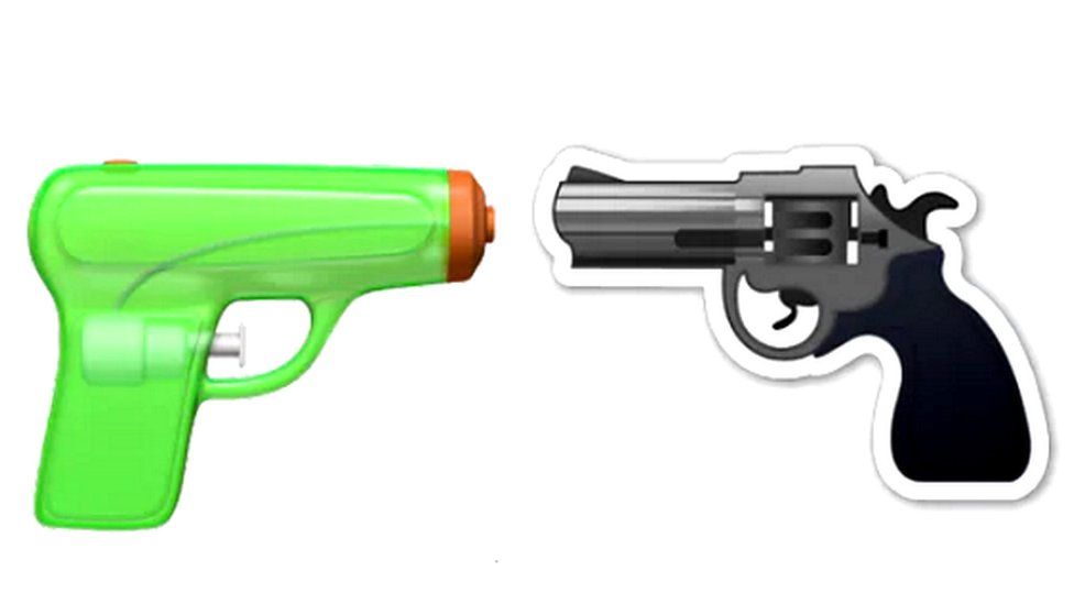 Watergun and gun emoji side by side