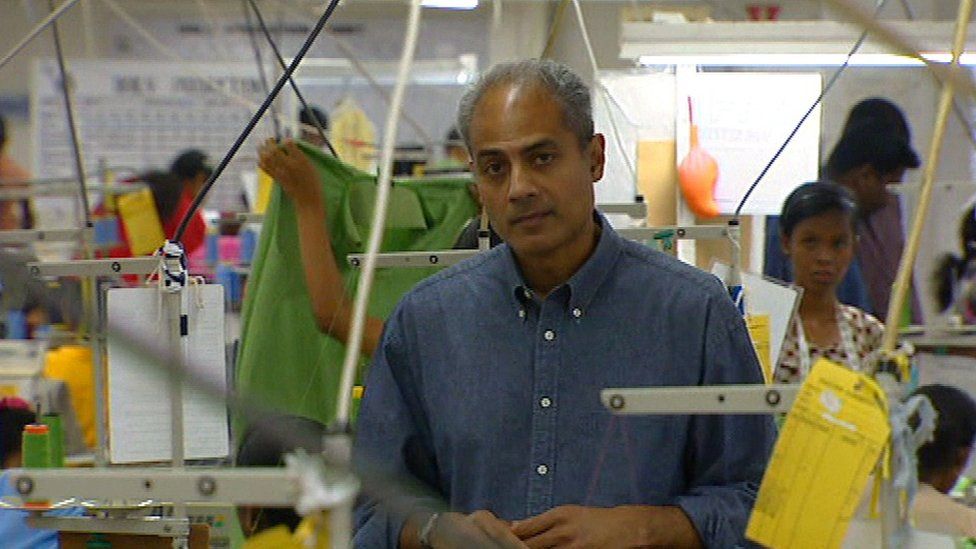 George Alagiah reporting after the tsunami in his home nation of Sri Lanka in 2005