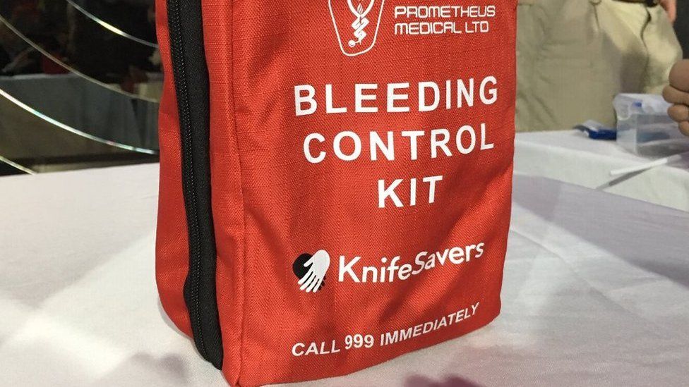 Bleeding control kit