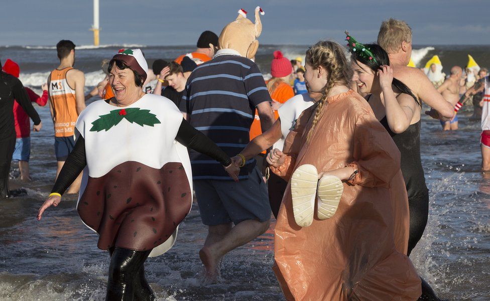 Boxing Day Dippers Brave Chilly Coastal Waters For Charity Bbc News