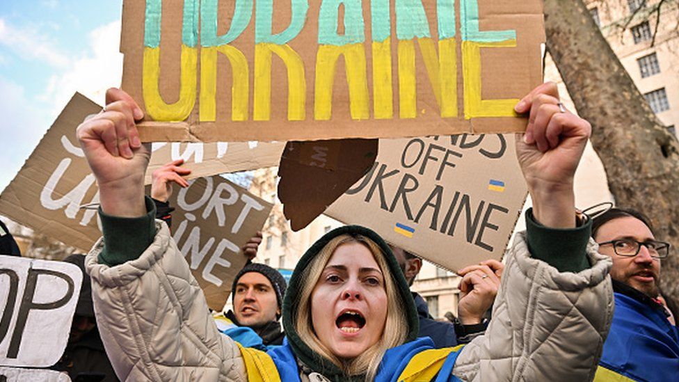 Ukrainians demonstrate outside Downing Street