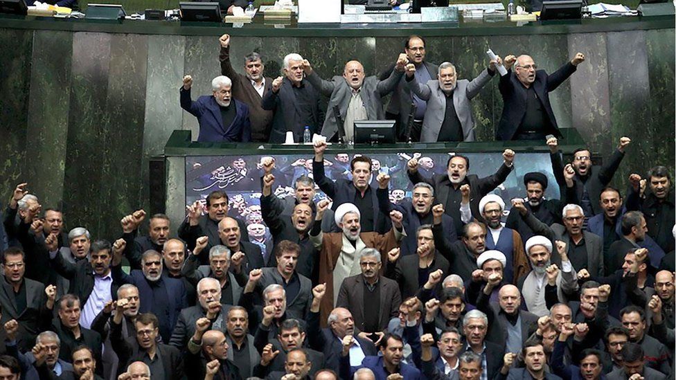 Iranian MPs stand and chant 'death to America'