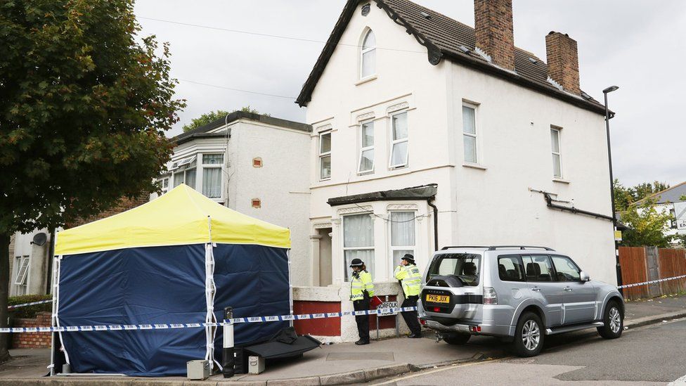 Police search house in Thornton Heath