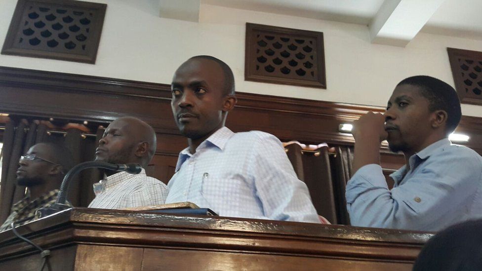 Пятеро мужчин предстают перед судом Уганды по поводу взрыва бомбы «Аш-Шабаб»