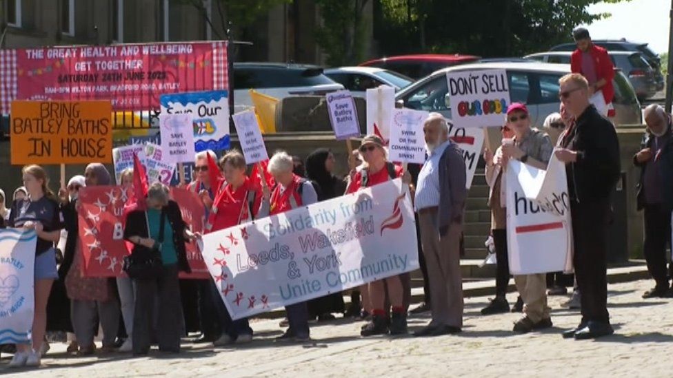 Protest over Batley Baths closure