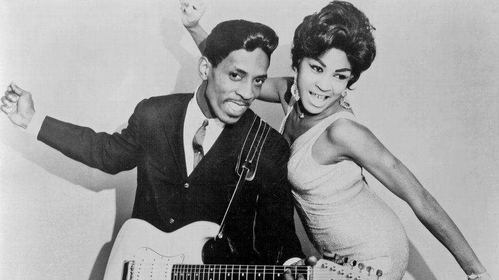 Ike dhe Tina Turner me një kitarë