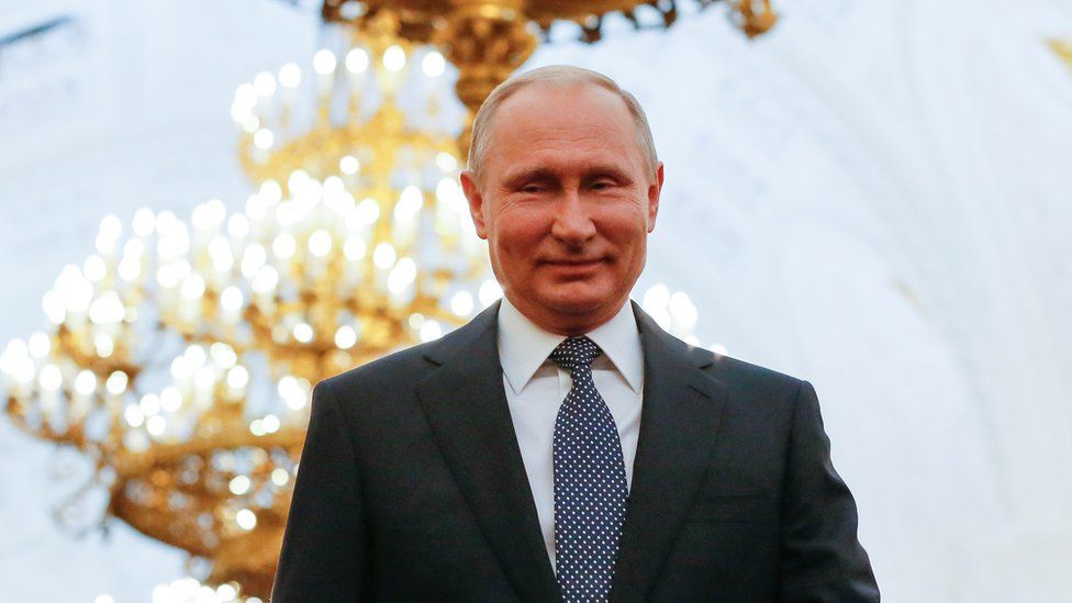 Putin's past  inauguration astatine  the the Kremlin Palace successful  2018