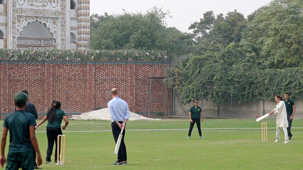 William and Kate playing cricket in Pakistan on 17 October 2019