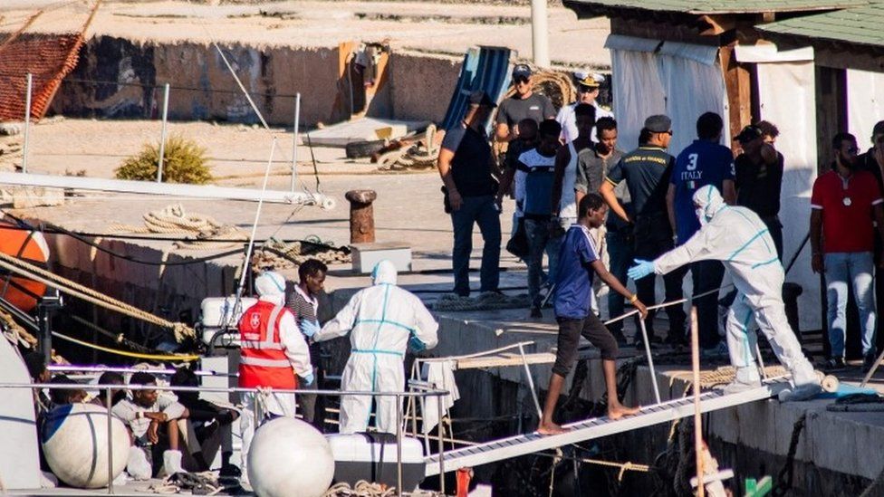 One of the 27 unaccompanied minors arrive on Lampedusa