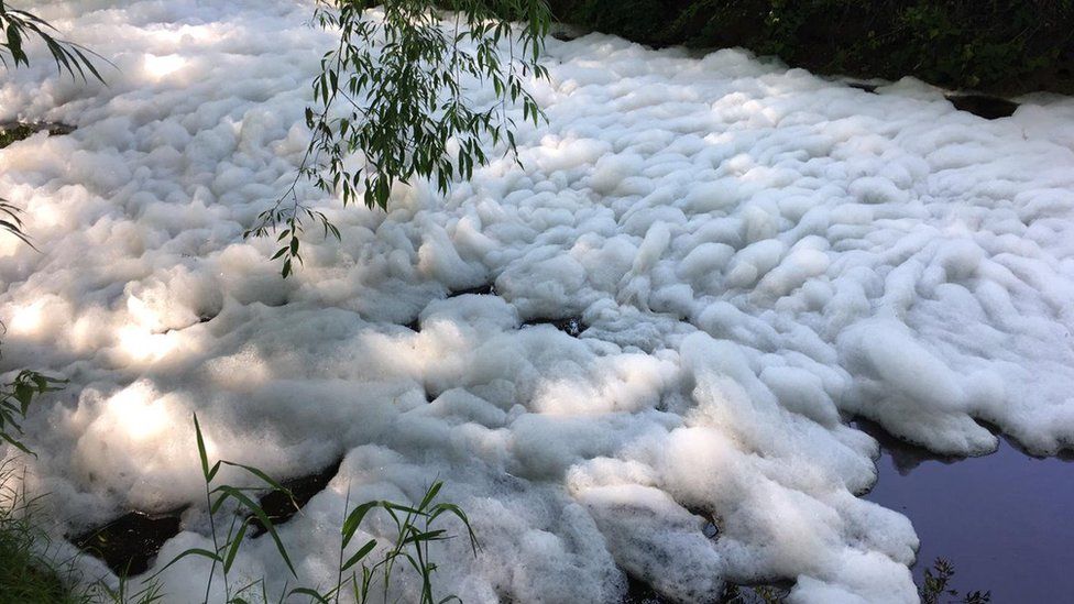 Foam in The River Great Ouse