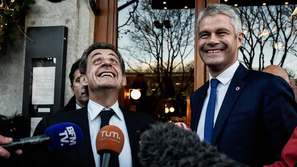 Ex-President Nicolas Sarkozy (C) and Laurent Wauquiez, 8 Dec 17