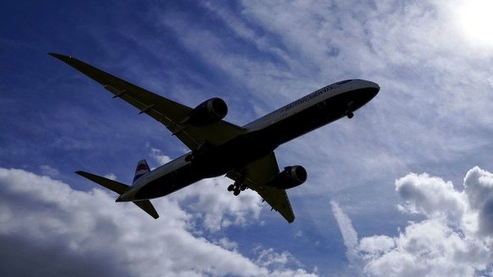 Plane landing at Heathrow