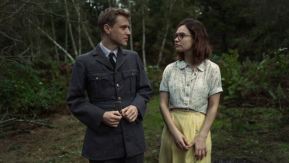 Johnny Flynn as Rory Lomax and Lily James as Peggy Piggott