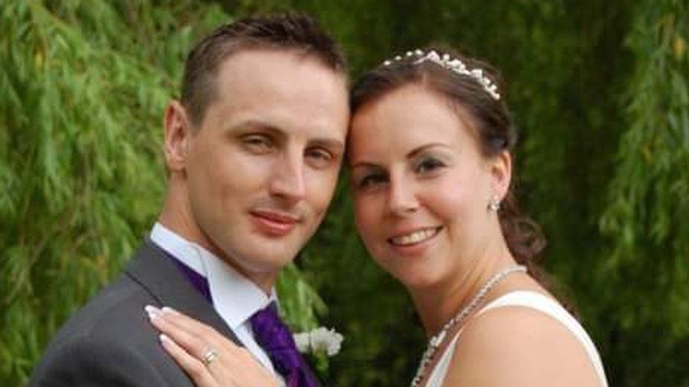 John and Nicola Mansfield, pictured on their wedding day