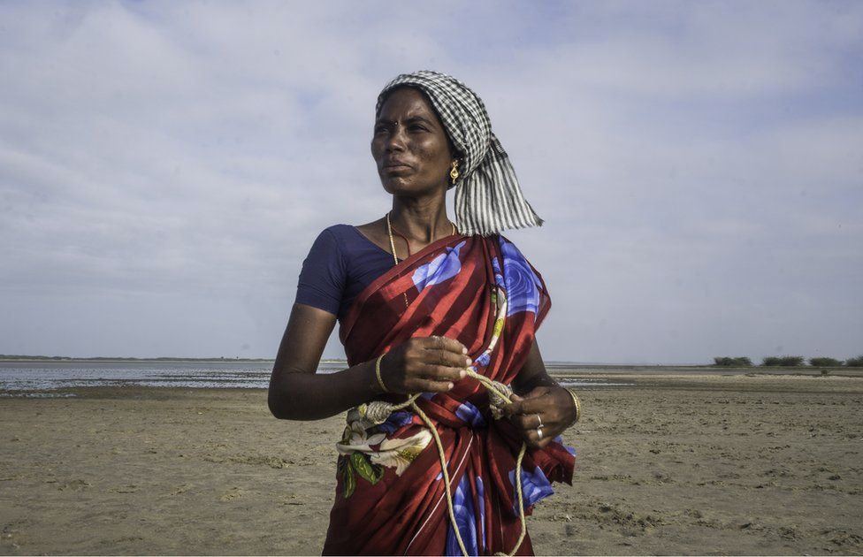 976px x 630px - Fishing provides lifeline for abandoned women - BBC News
