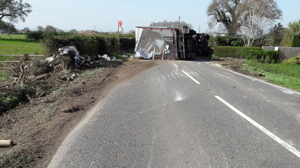 Overturned lorry on A53 near Shrewsbury leads to road closure