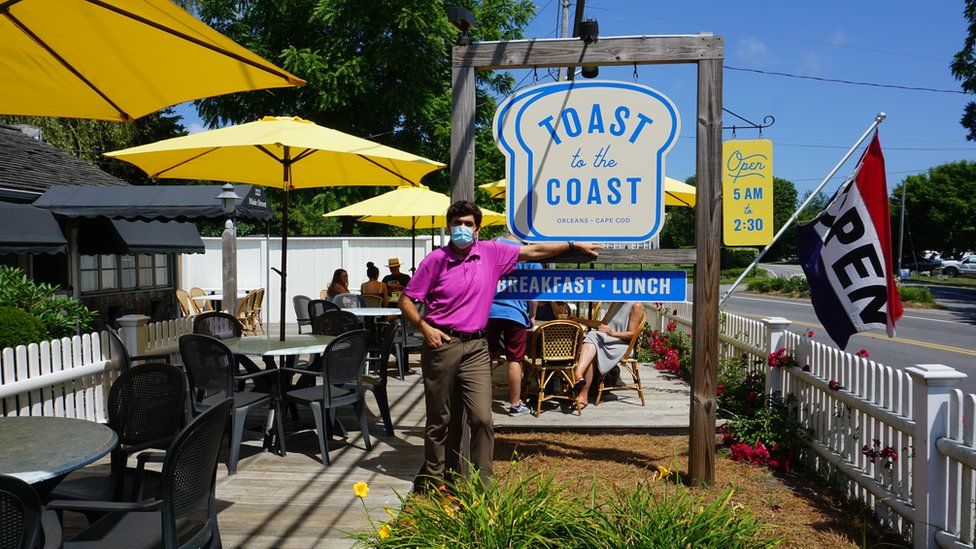 restaurateur Ron Dee at Toast to the Coast