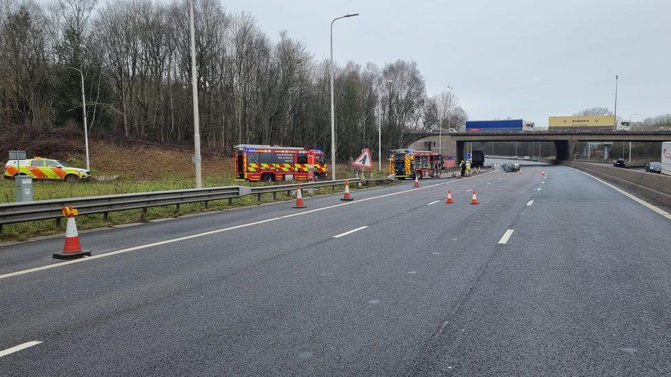 M6 Closed In Staffordshire After Lorry Spills Pipe Cleaner - BBC News