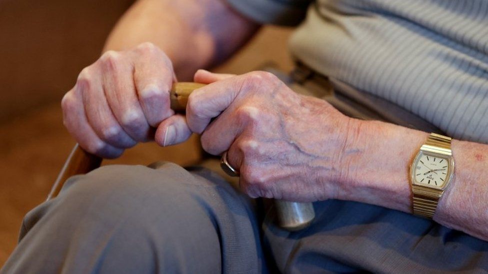 Covid19 'Not yet appropriate' to ease care home visiting rules BBC News