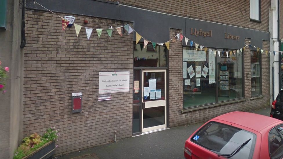 Former library on Builth Wells High Street