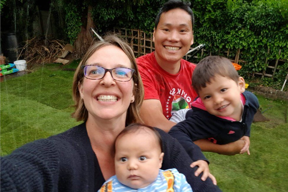 Catherine & Vincent Wong with baby Oliver & Xavier
