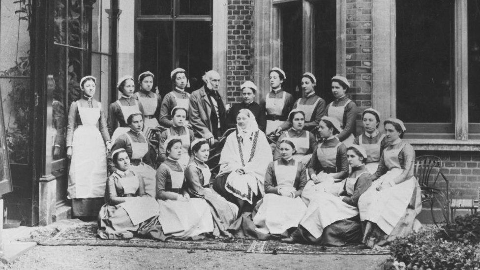 Florence Nightingale: Where did modern nursing first begin? - BBC Newsround